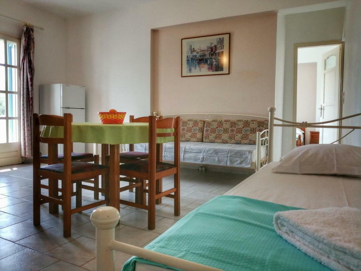 Villa Kelly Apartments Naxos City Room photo